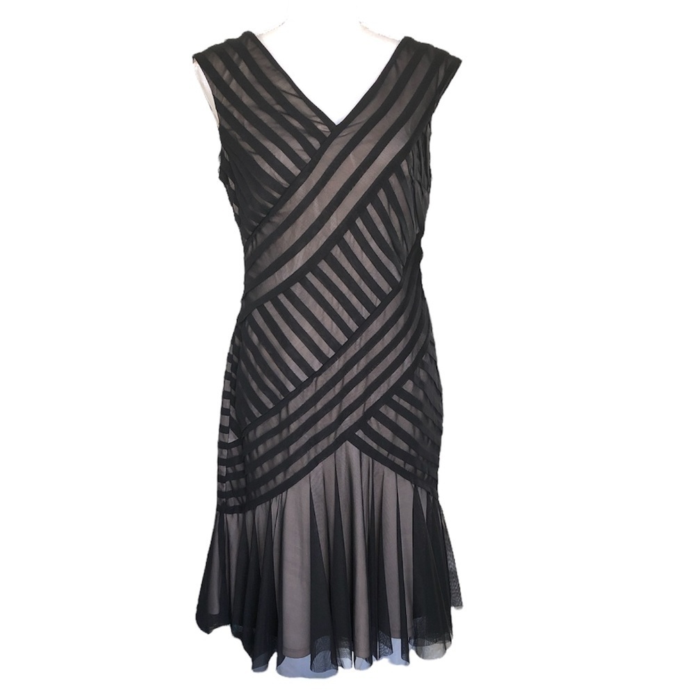 LONDON TIMES Women's Sleeveless Trumpet Style Dress Size 10 Black NWT